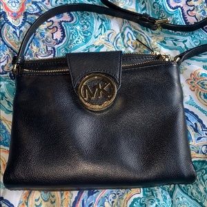 Black leather Michael kors cross body